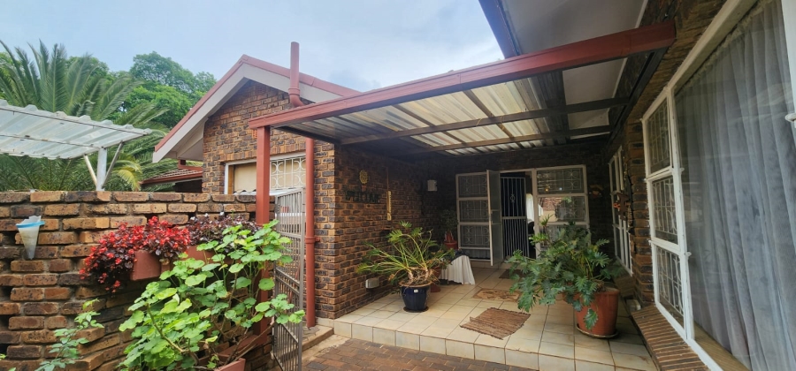 4 Bedroom Property for Sale in Stilfontein Ext 4 North West